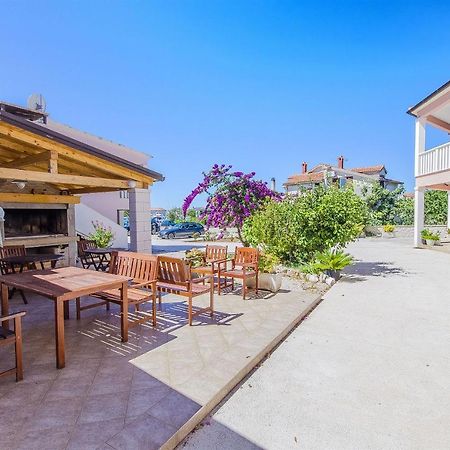 Apartments Hrgovic Рогозниця Екстер'єр фото
